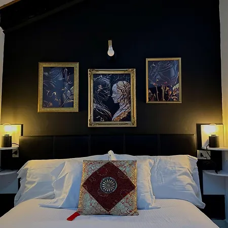 Hosting Dreams Attics - Duomo Appartement *