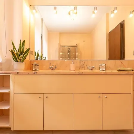 Citylife - 5 Min Sansiro Con Garage Apartment Milan