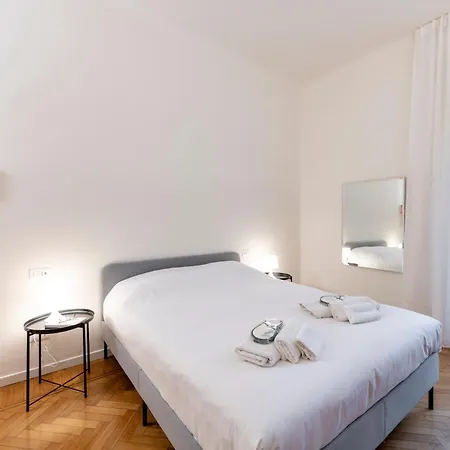 Ercole Ferrario 12 - Ampio E Luminoso Apartamento Milán