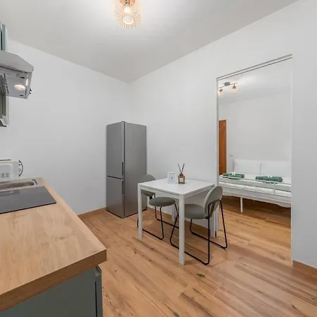 Appartement 2 Min To Metro - 12 Min To Station And Duomo - Quiet
