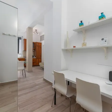Apartment Near To Direct Metro To Duomo And Station - Quiet