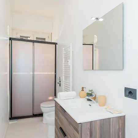 Apartment Little Nest Near Porta Vittoria Station