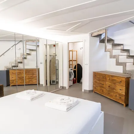 Artist's Nest - Loft Con Patio Esclusivo Apartman Milánó