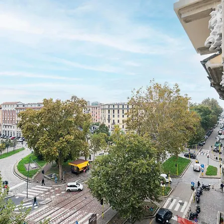 Easylife - - G Emiliani 1 115 - Porta Romana Apartment