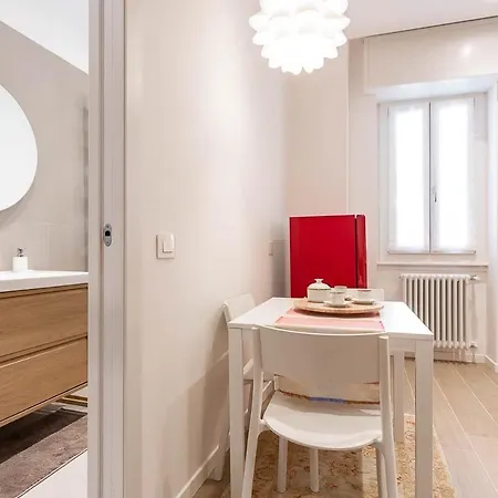 Bocconi-duomo Porta Romana Apartment Milan