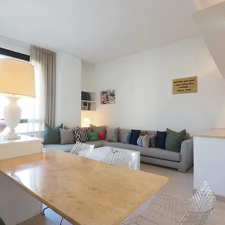 Duomo Luxury X * ميلان