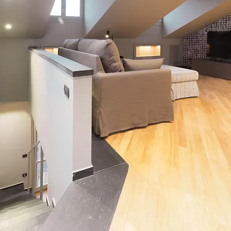 Apartament Splendido Attico Con 2 Terrazzi In Brera