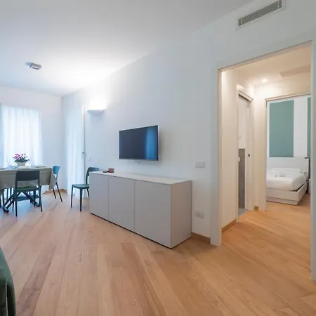 Crovato's Palace - Design E Comfort Nel Cuore Di