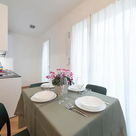 Apartment Crovato's Palace - Design E Comfort Nel Cuore Di
