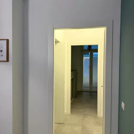 Unique Circus Apartment *