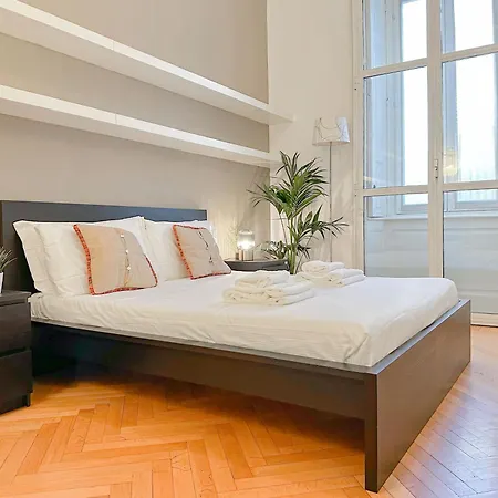 Dellorso Luxury - 5 Mins From Montenapol... Appartement Milaan