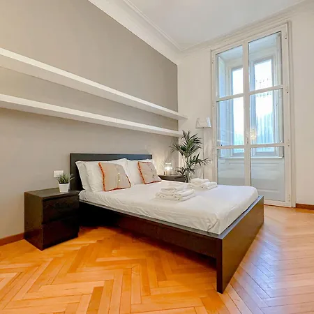 Dellorso Luxury - 5 Mins From Montenapol... Appartement Milaan