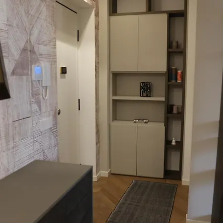 Sforza In Downtown Apartment *