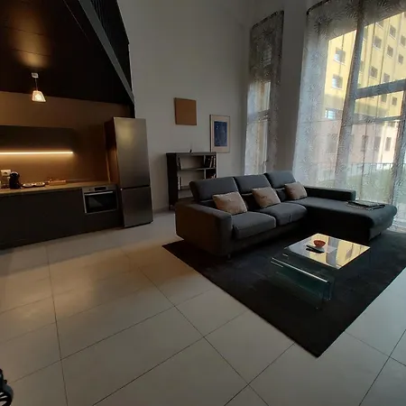Space Loft - Close To M5 Subway - Free Parking - Sky & Netflix Tv Milan