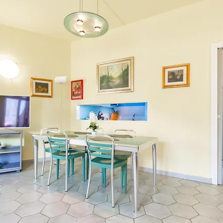 Repubblica-stazione Big House Skyline View 4 Pax Check In H24 * 밀라노