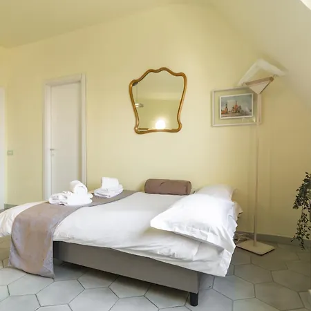 아파트 Repubblica-stazione Big House Skyline View 4 Pax Check In H24 *