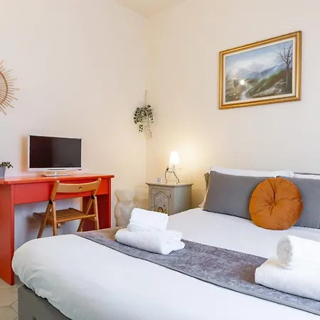 아파트 Repubblica-stazione Big House Skyline View 4 Pax Check In H24 밀라노