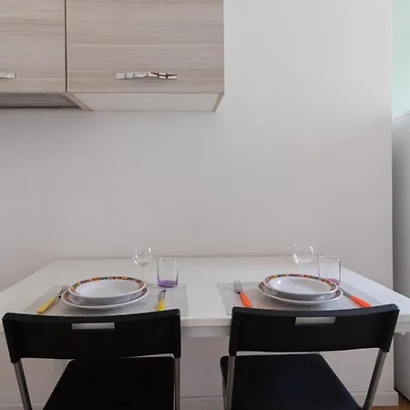 Italianway - Rosmini 11 B Apartment Milan