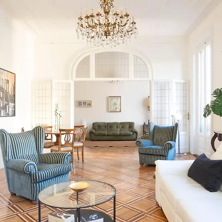 דירה Navigli Harmony Flat, Beautiful & Bright Apartment, 3 Bdr מילאנו