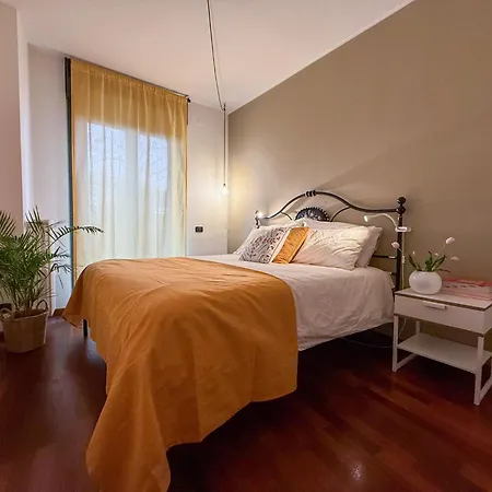 Dimora Maddelena - 20 Mins From Duomo *