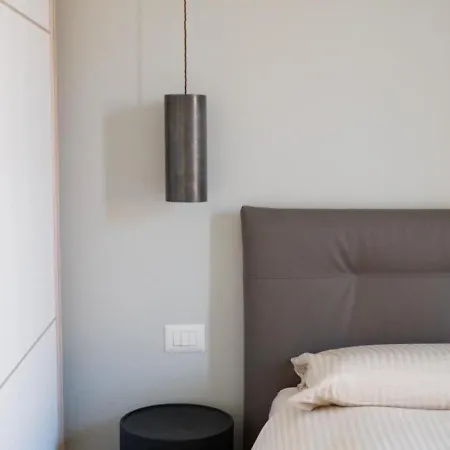 Διαμέρισμα Cozy Renovated Comfort In Isola