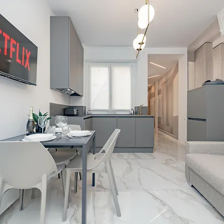 Apartment 4co4 - Duomo - Luxurious - Large - Milan