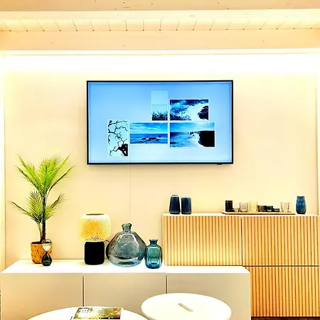 Tarra Luxury *