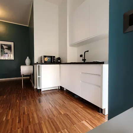Appartamento Center Navigli Renewed With Ac, Wifi 800mbits, Metro Link To Airport And Station