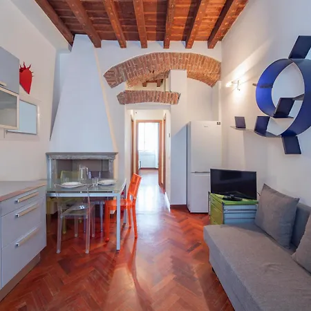 Apartman Xenia - Historic Two-room In Navigli Area Milánó
