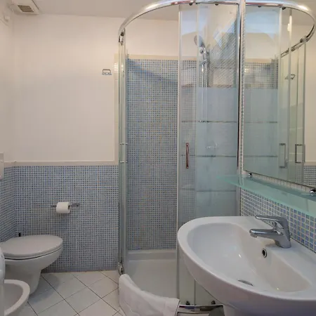 Xenia - Historic Two-room In Navigli Area *