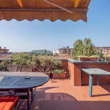 Xenia - Two-room With Terrace In Fondazione Prada 아파트 *