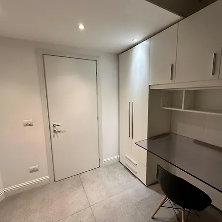 Xenia - Exclusive Three-room In Moscova Area * Milano