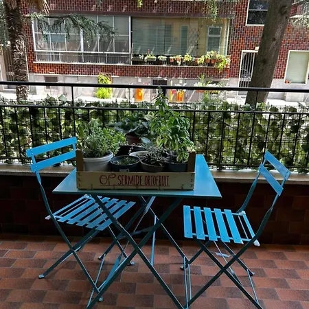 I Host - Cucchi 7 Apartment *