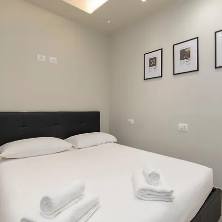 Xenia - Spacious Three-room In Moscova Area Appartement *