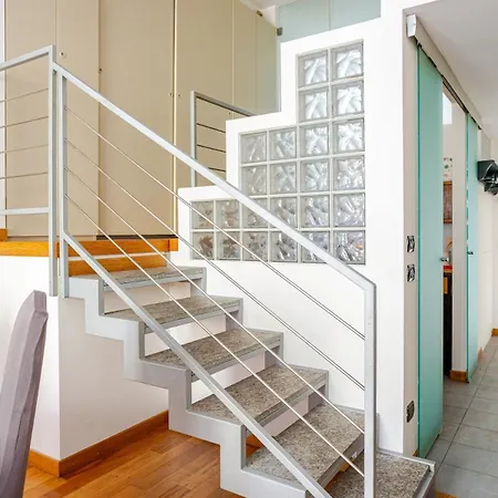 Cozy Loft In The Heart Of Isola District Apartament *