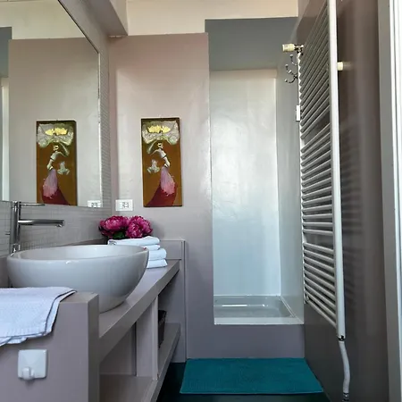 Apartman Sant'ambrogio With Charme *