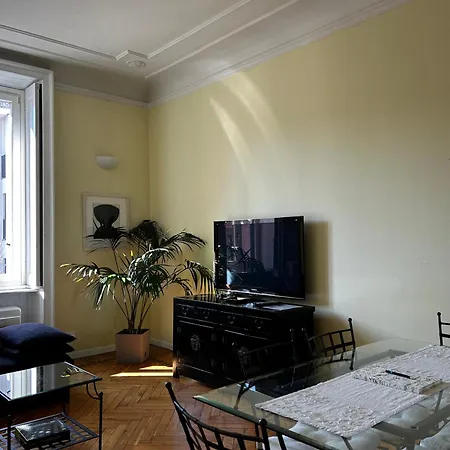 Apartman Sant'ambrogio With Charme