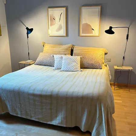 Apartament Claire De Angeli Mediolan