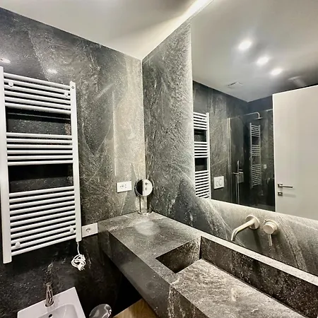 Apartment Volturno31 - Bosco Verticale, *