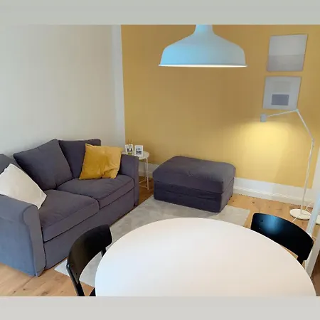 Apartment Giallo *