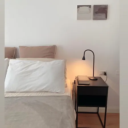 Apartment Giallo *
