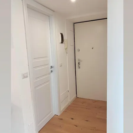 Apartment Giallo Milan