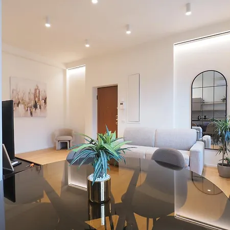 Missori Luxury Apartment *
