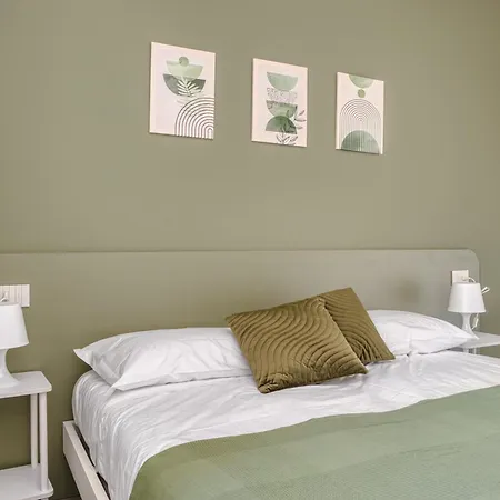 In Financial District 4 Pax Apartman