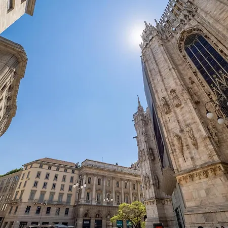 Modern In Galleria Pattari - Steps To Duomo Milano