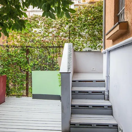 Boutique Con Cortile-design&fashion District Apartman *
