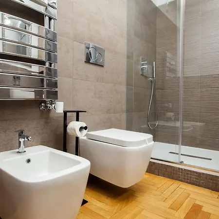 Boutique Con Cortile-design&fashion District Apartman