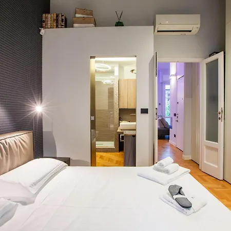 Boutique Con Cortile-design&fashion District Apartman *