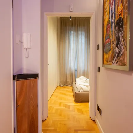 Boutique Con Cortile-design&fashion District Apartman