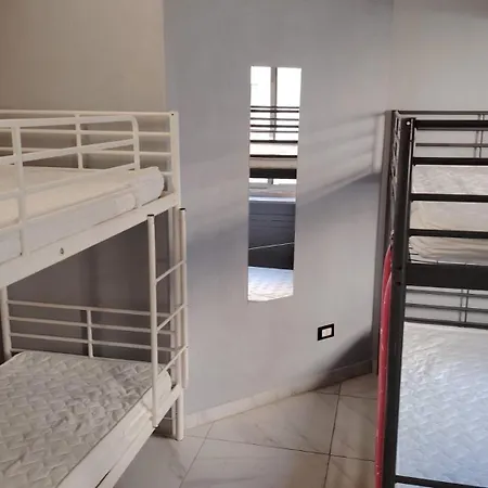 Affittacamere Lion University&youth 2 *